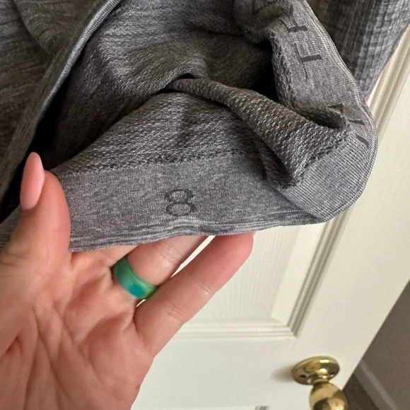 Lululemon Long Sleeve - Picture 3 of 3